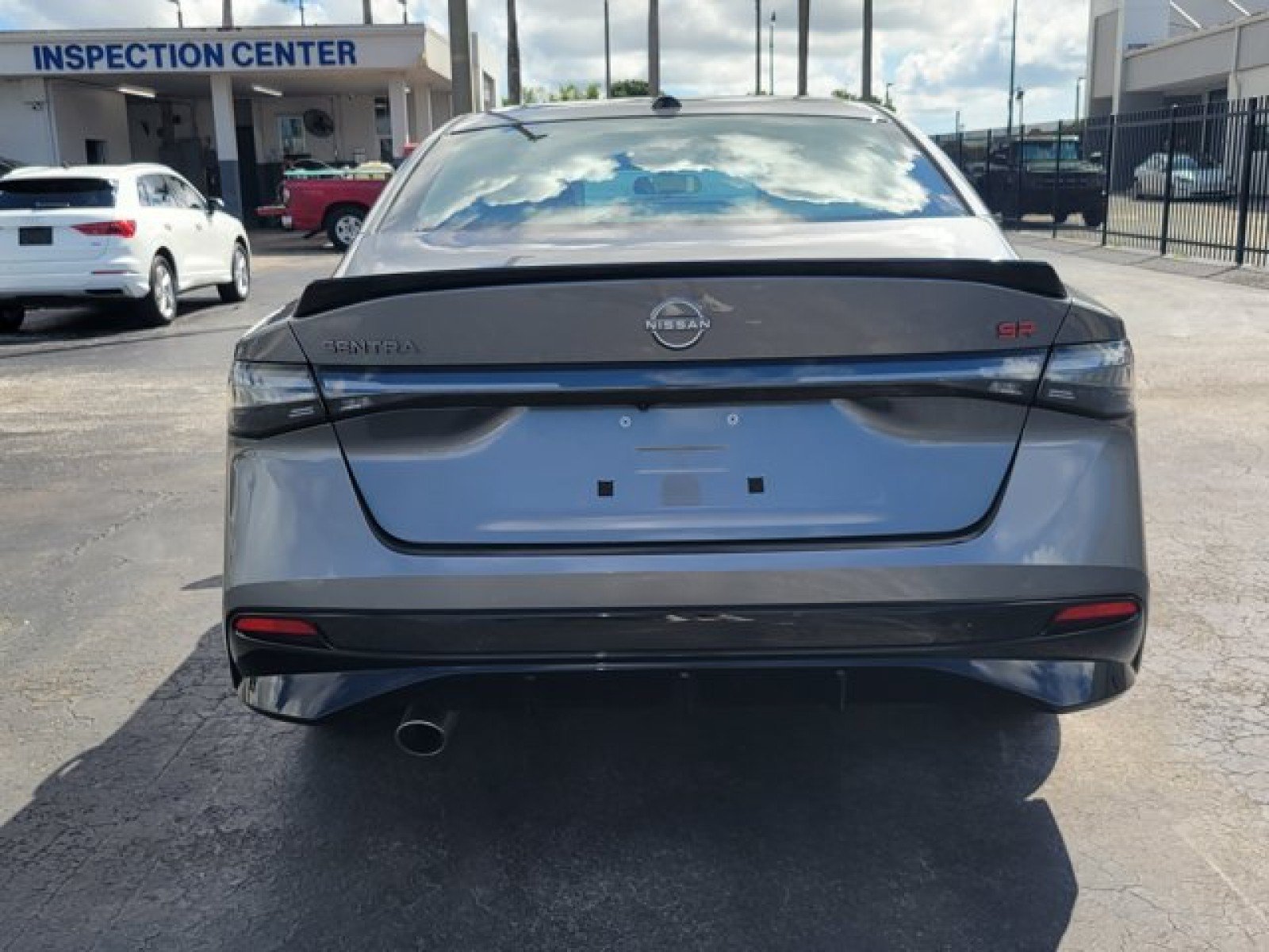 Used 2026 Nissan Sentra SR w/ Floor Mat Package FWD image 6