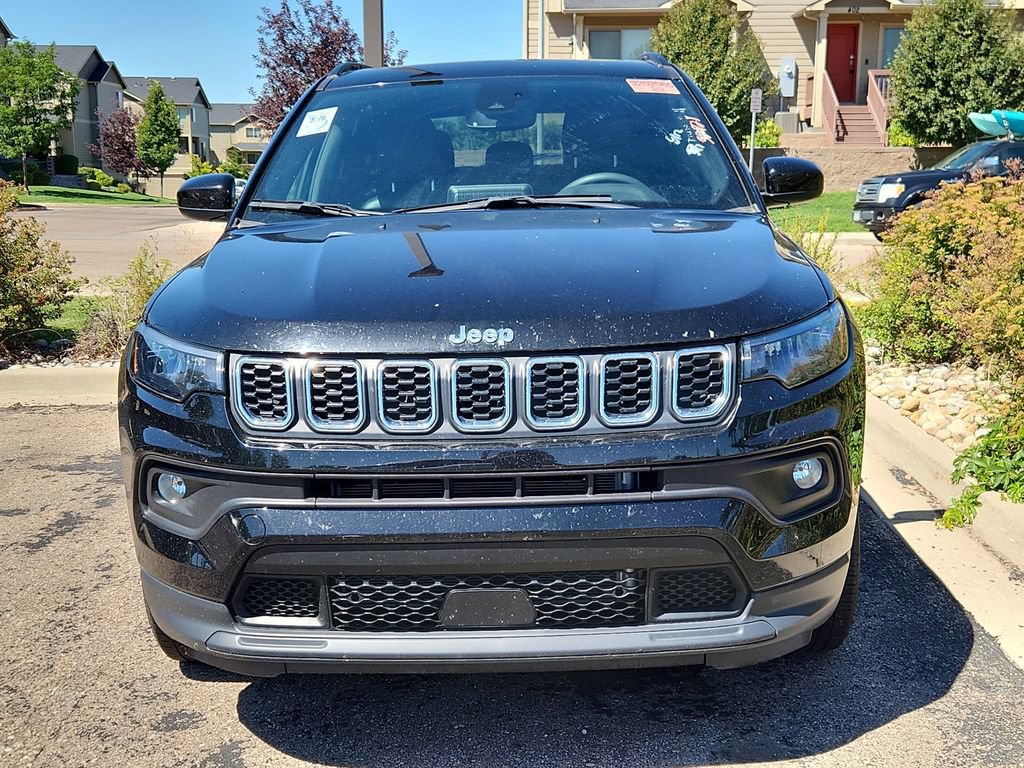 Certified 2025 Jeep Compass Latitude w/ Sun & Sound Group AWD/4WD image 2