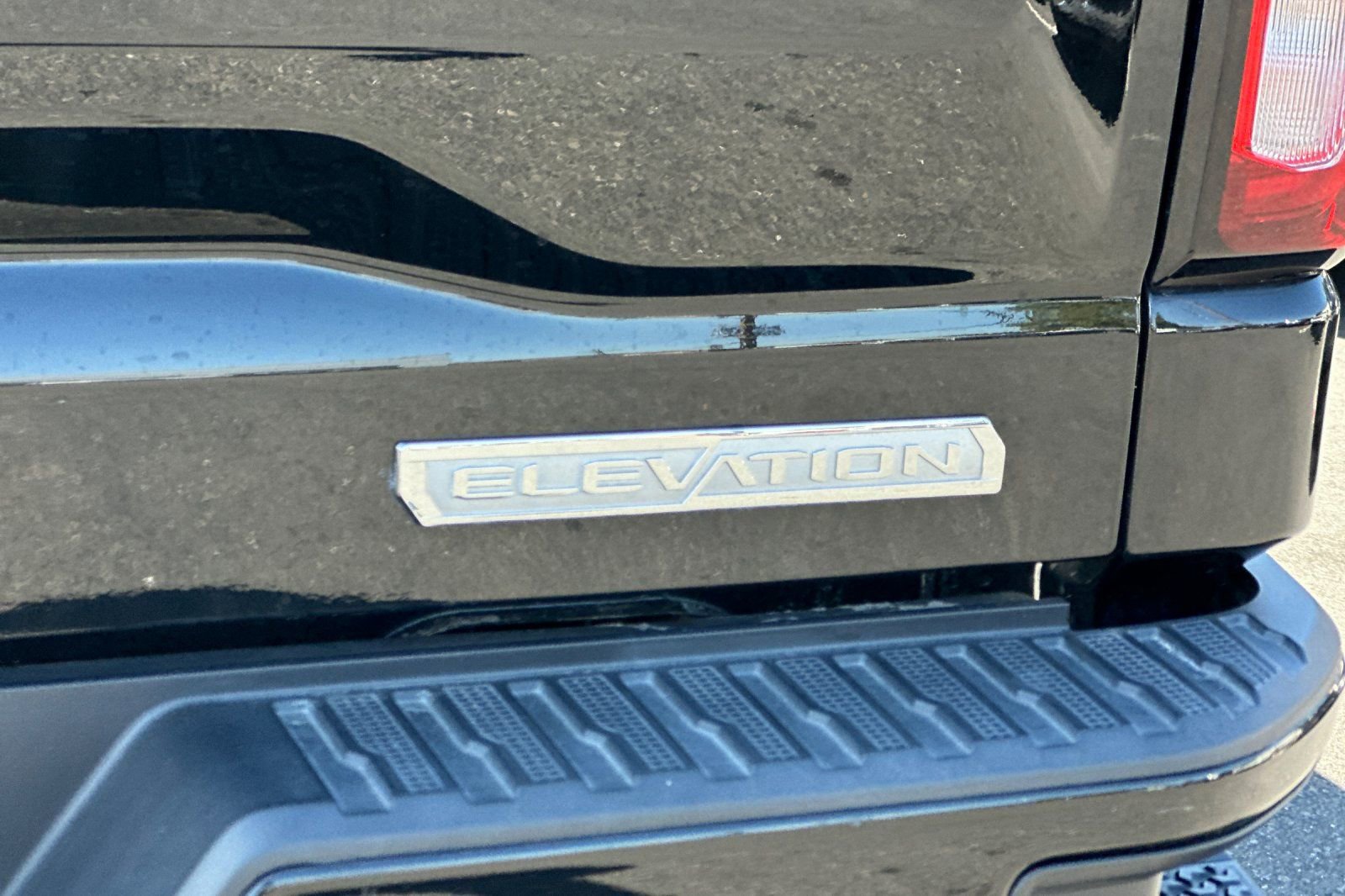 Used 2024 GMC Sierra 1500 Elevation image 48