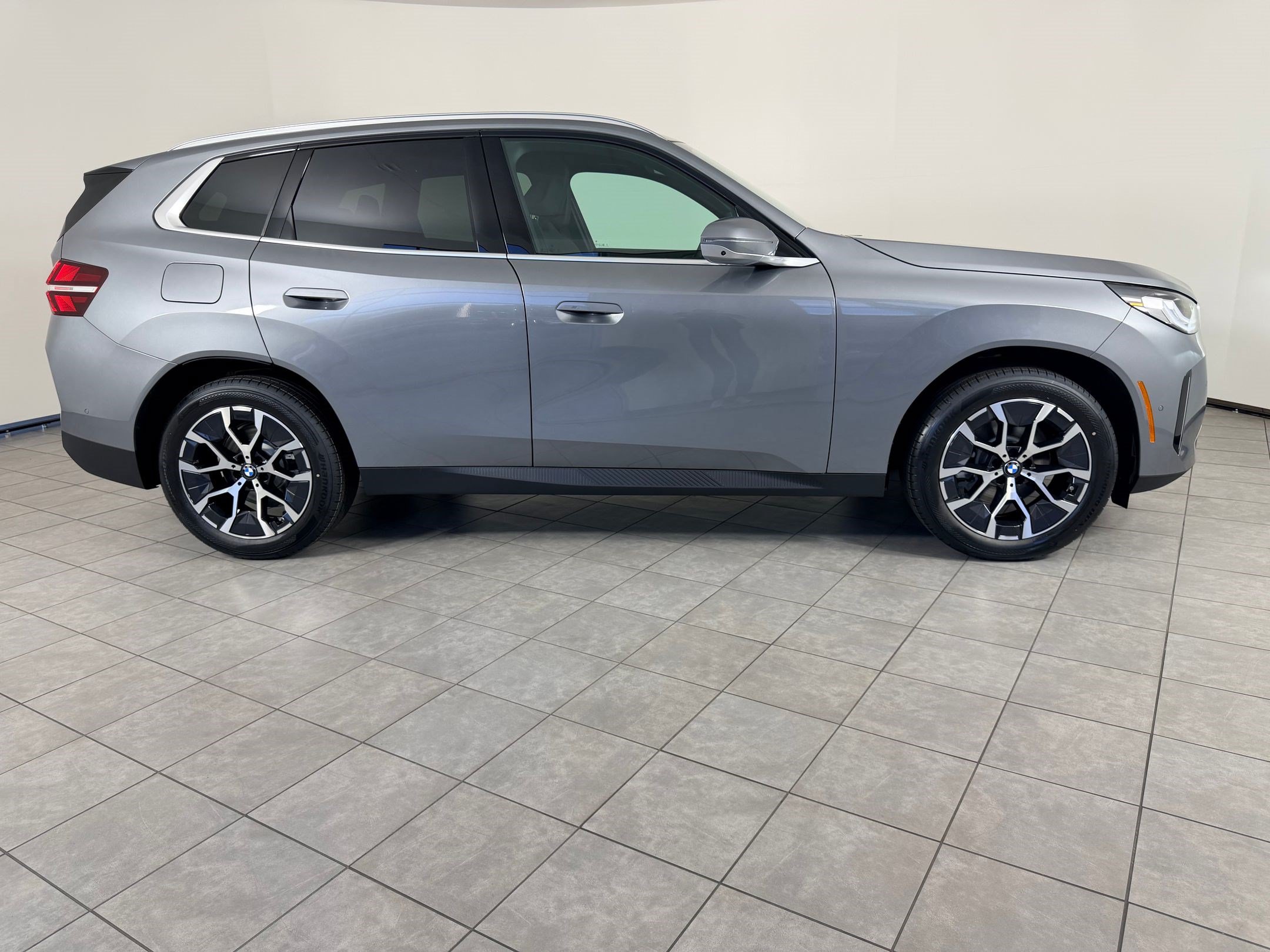 New 2026 BMW X3 xDrive30i w/ Premium Package AWD/4WD image 8