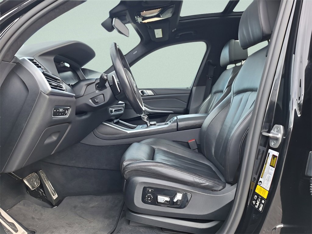 Used 2021 BMW X7 xDrive40i w/ M Sport Package image 12