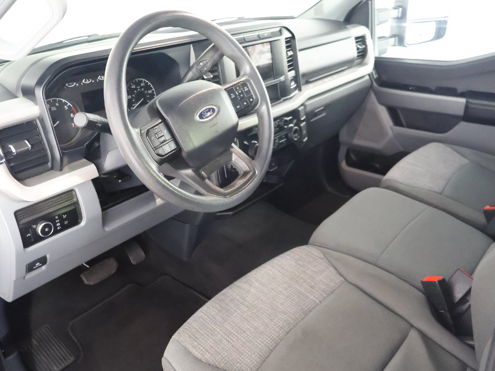 Used 2024 Ford F250 XLT AWD/4WD image 26