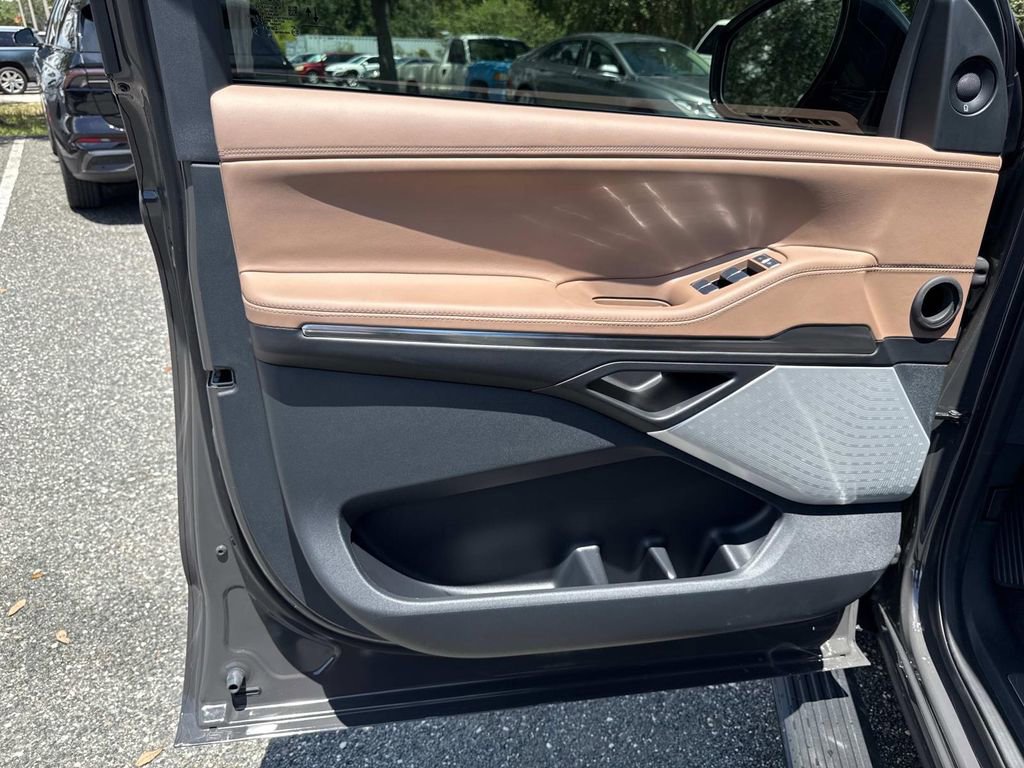 New 2025 Lincoln Navigator Black Label image 18