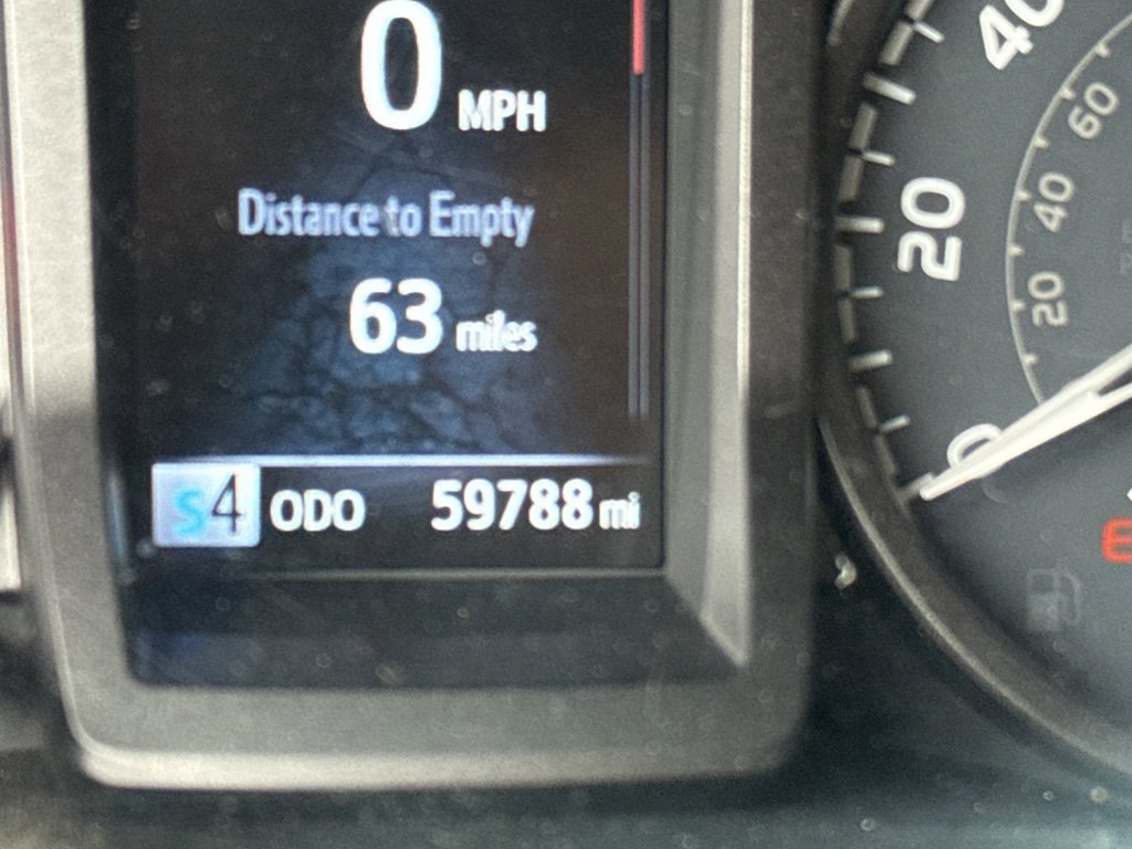 Used 2018 Toyota Tacoma TRD Off-Road image 23