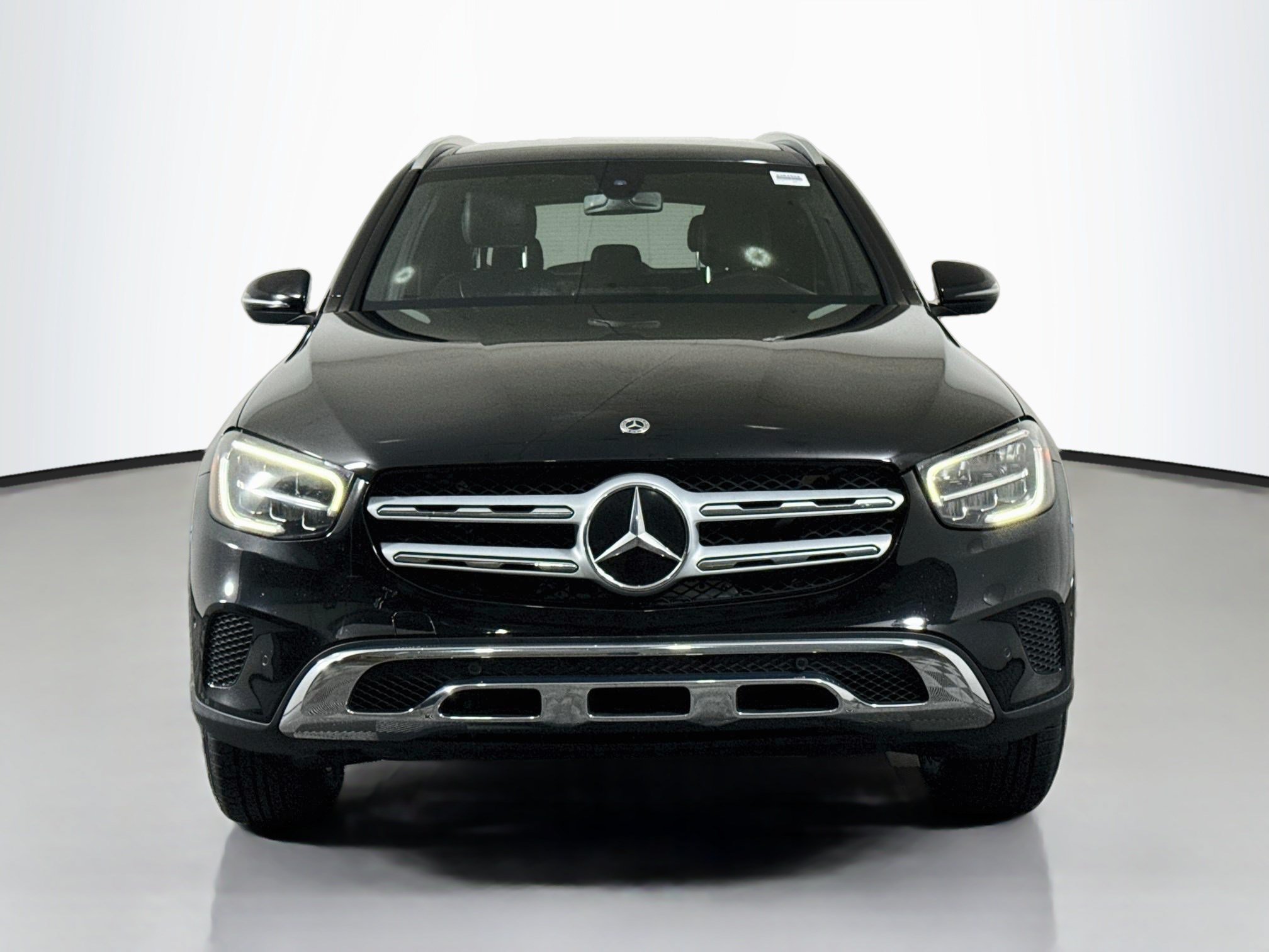 Used 2021 Mercedes-Benz GLC 300 w/ Premium Package image 2
