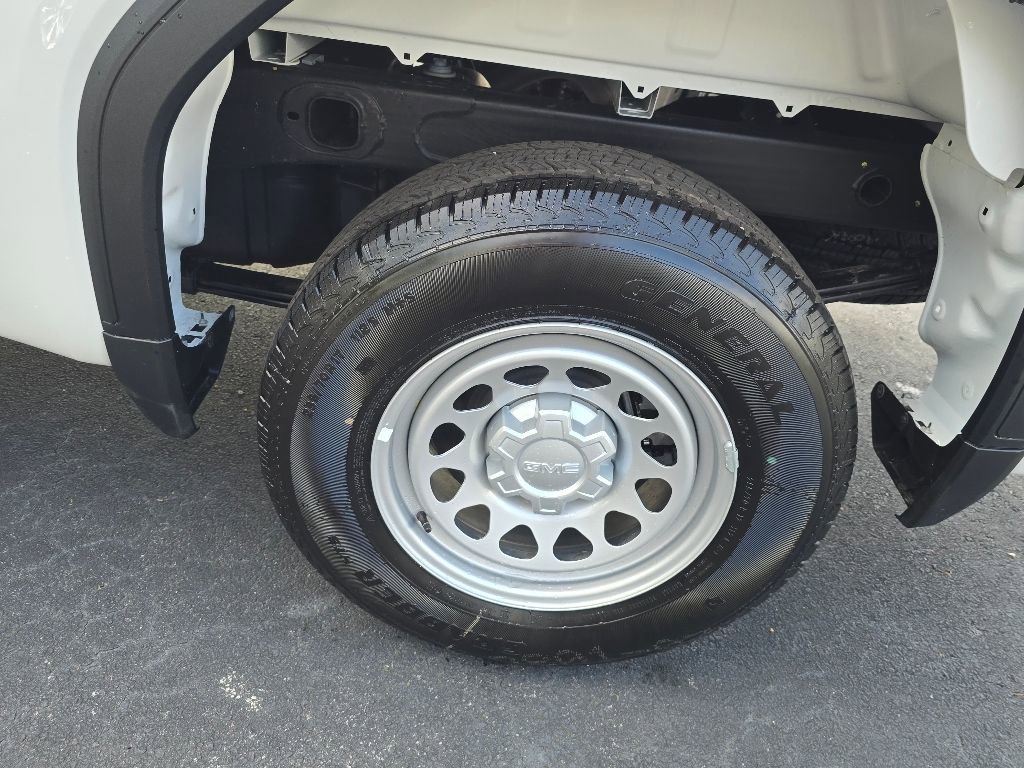 New 2025 GMC Sierra 1500 Pro image 7