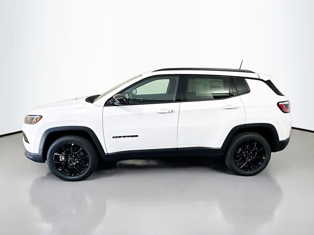 New 2026 Jeep Compass Latitude image 4