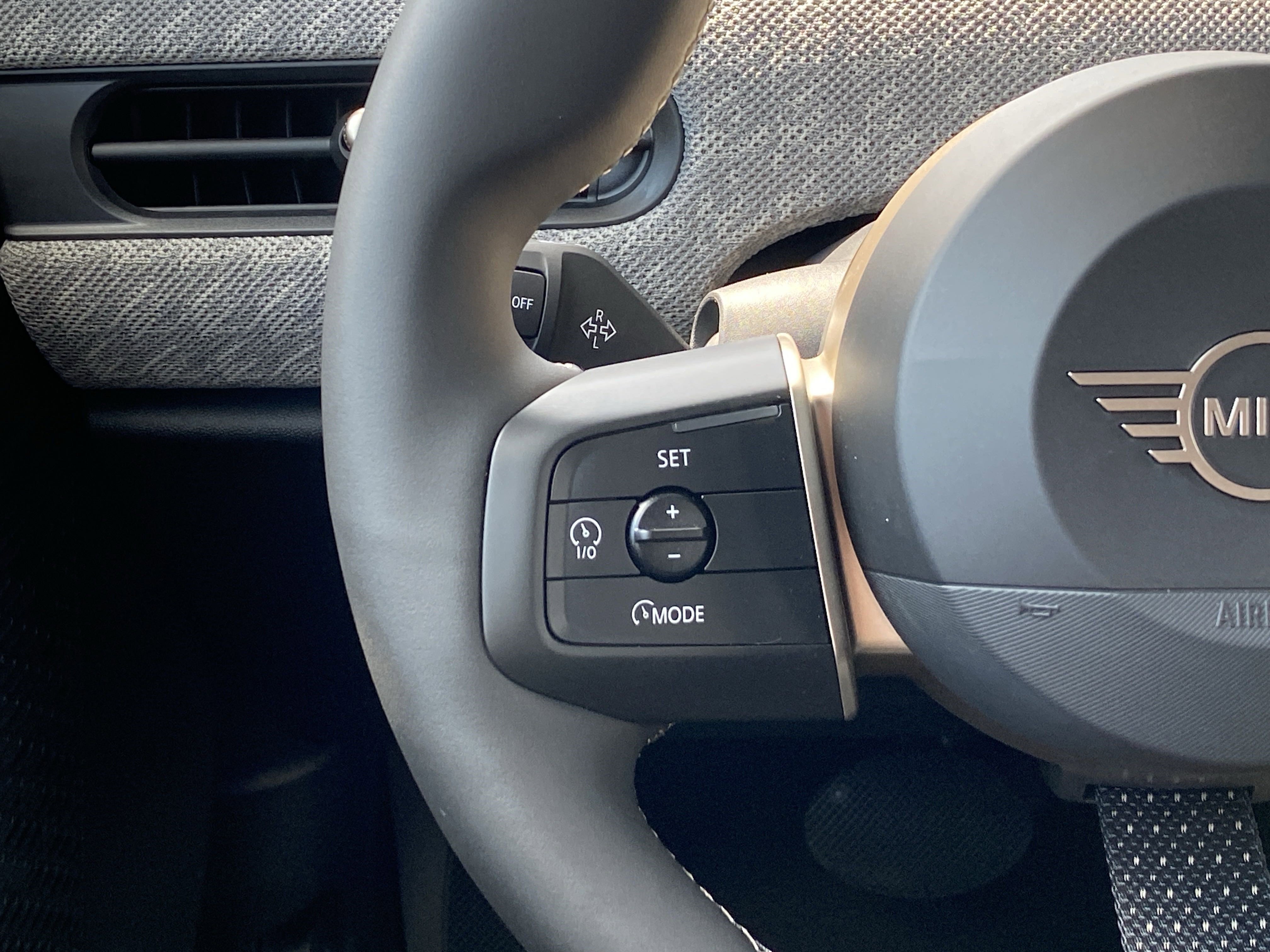 Certified 2025 MINI Cooper S image 44