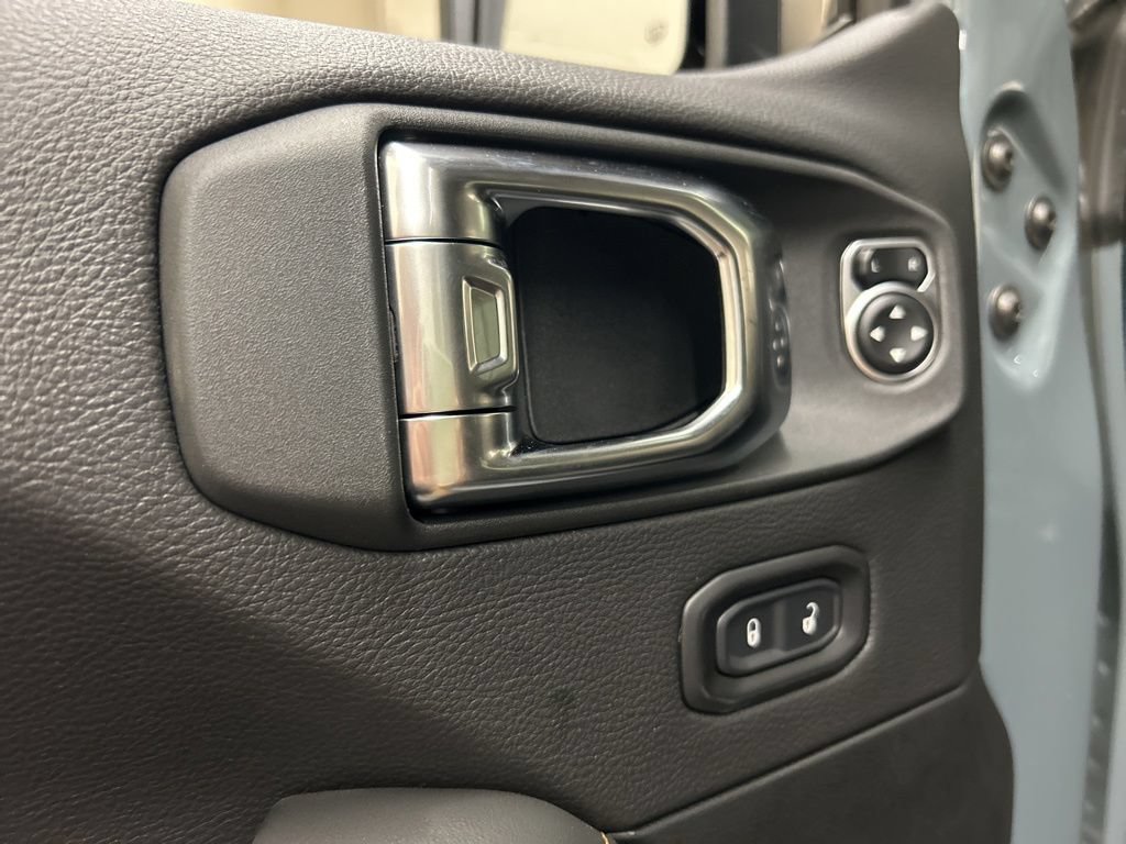 New 2026 Jeep Gladiator Sport AWD/4WD image 26
