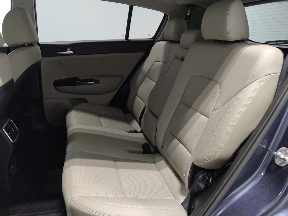 Used 2022 Kia Sportage EX image 18
