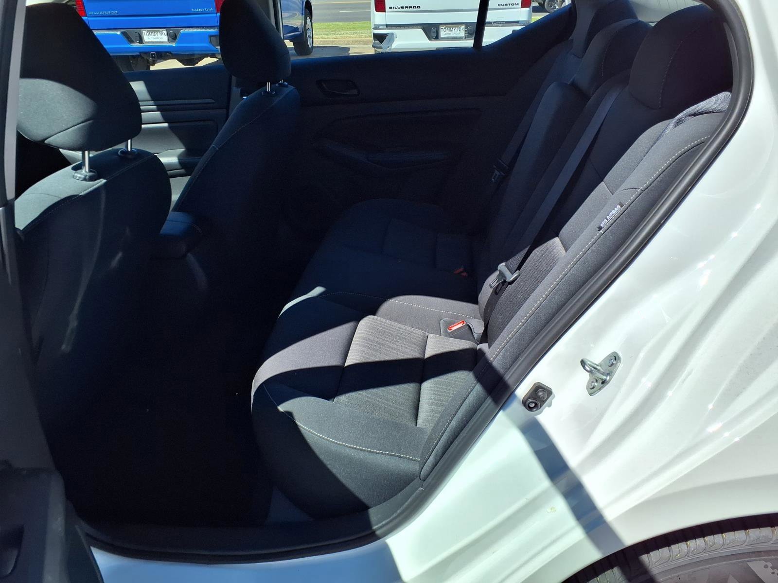 Used 2025 Nissan Altima 2.5 SV FWD image 16