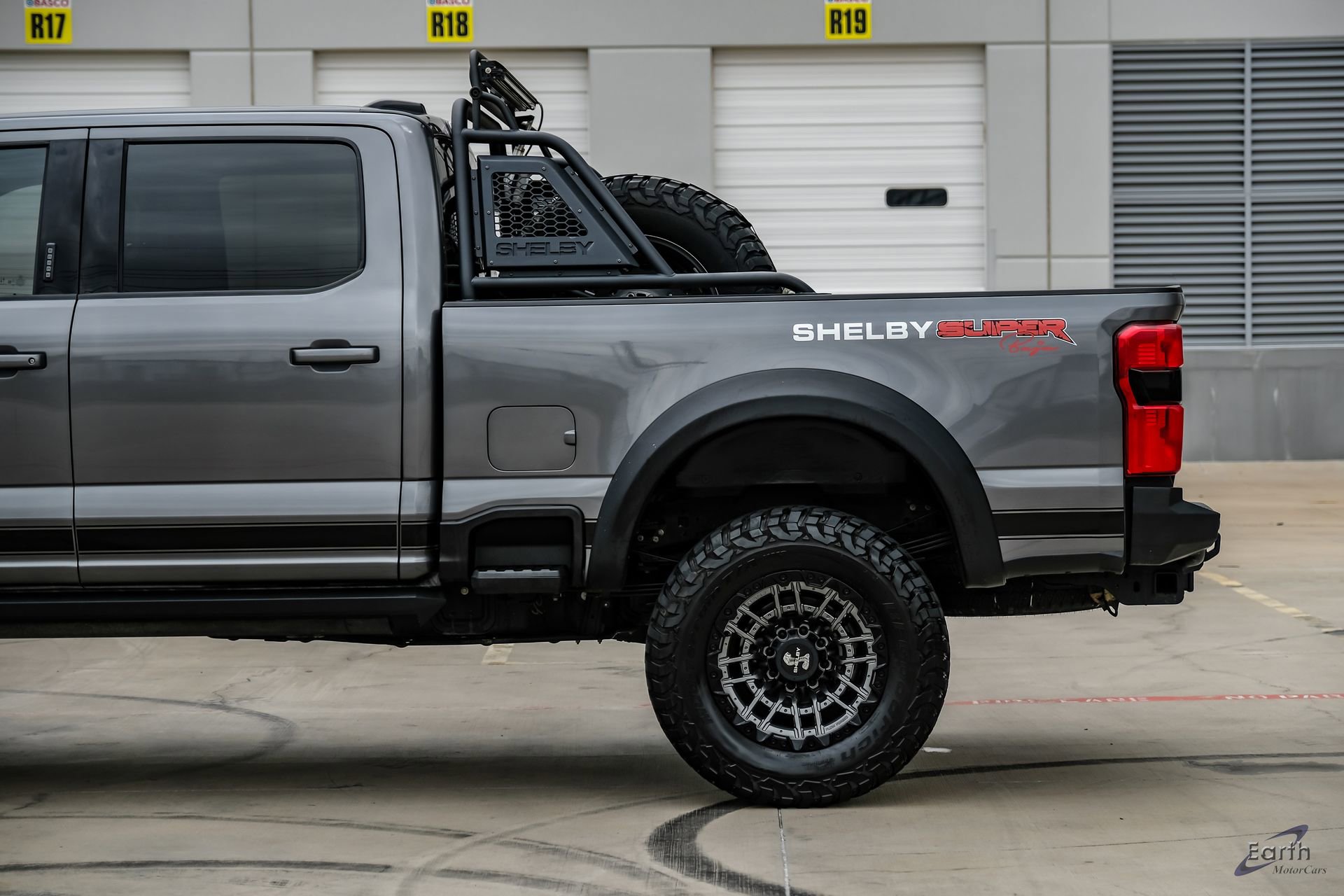 Used 2023 Ford F250 Lariat w/ Lariat Ultimate Package AWD/4WD image 9