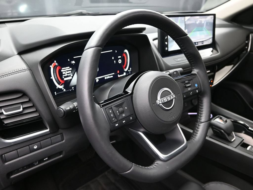 Used 2024 Nissan Rogue SL w/ SL Premium Package image 12