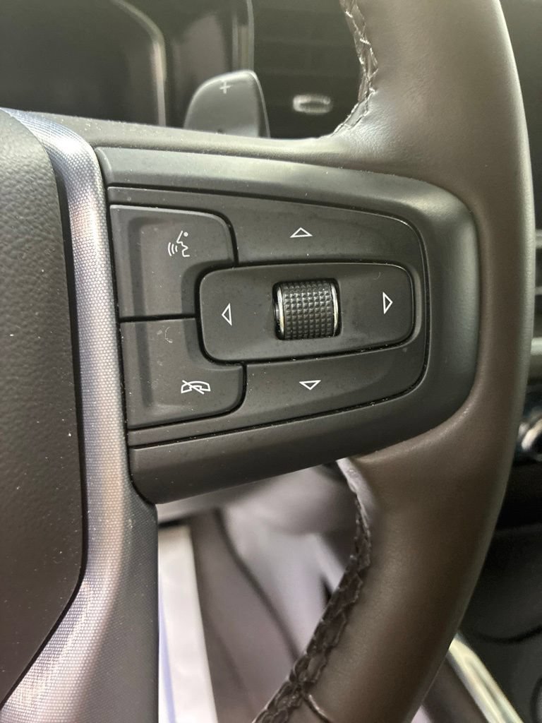 Used 2025 GMC Sierra 1500 SLT AWD/4WD image 16