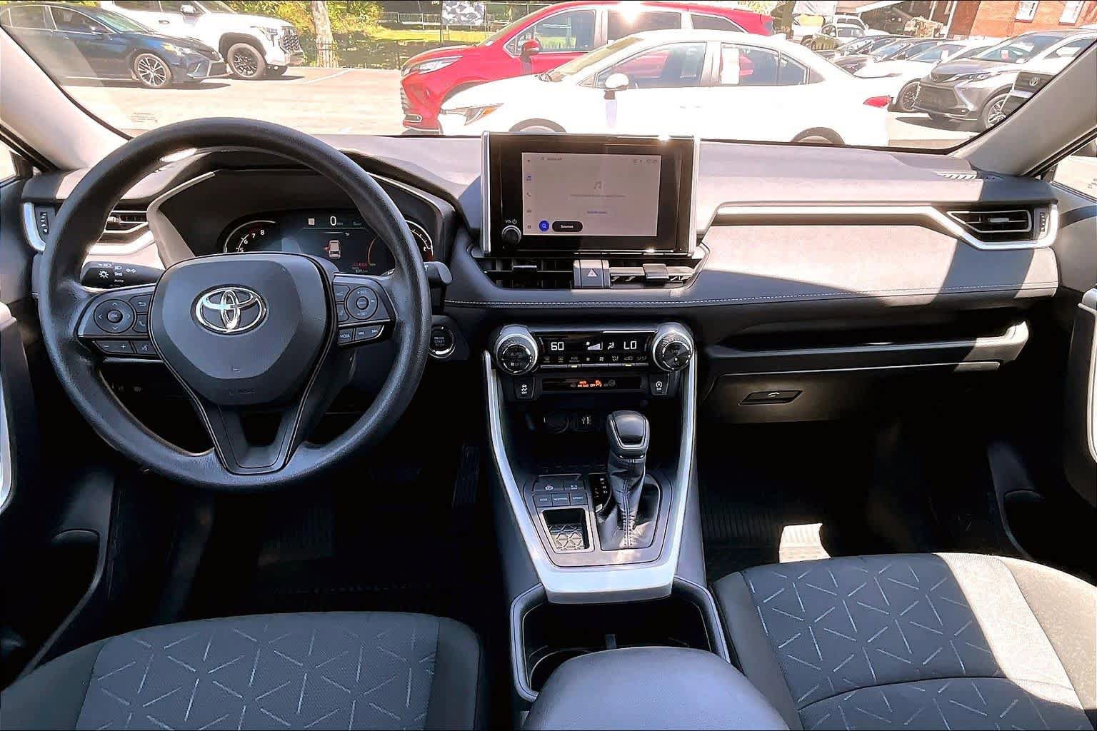 Certified 2025 Toyota RAV4 XLE w/ Convenience Package FWD image 16