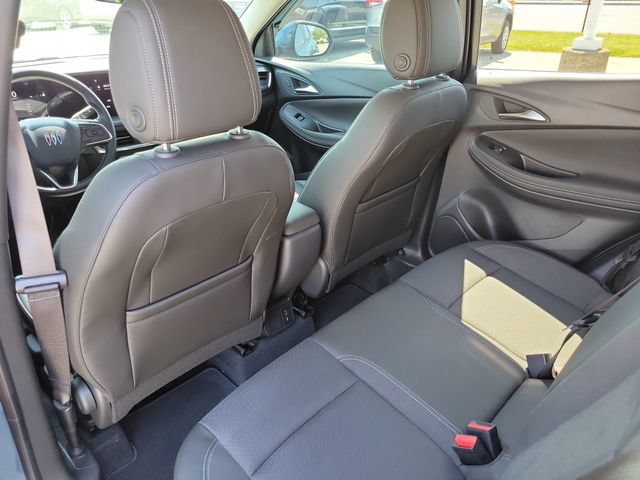 Used 2024 Buick Encore GX Preferred FWD image 11