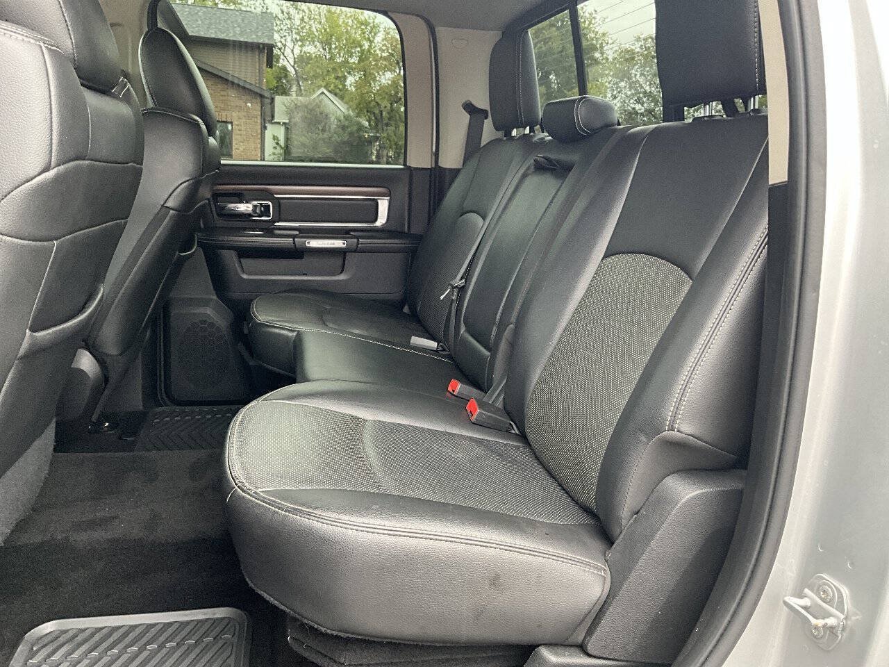 Used 2015 RAM 2500 Laramie w/ Convenience Group AWD/4WD image 27