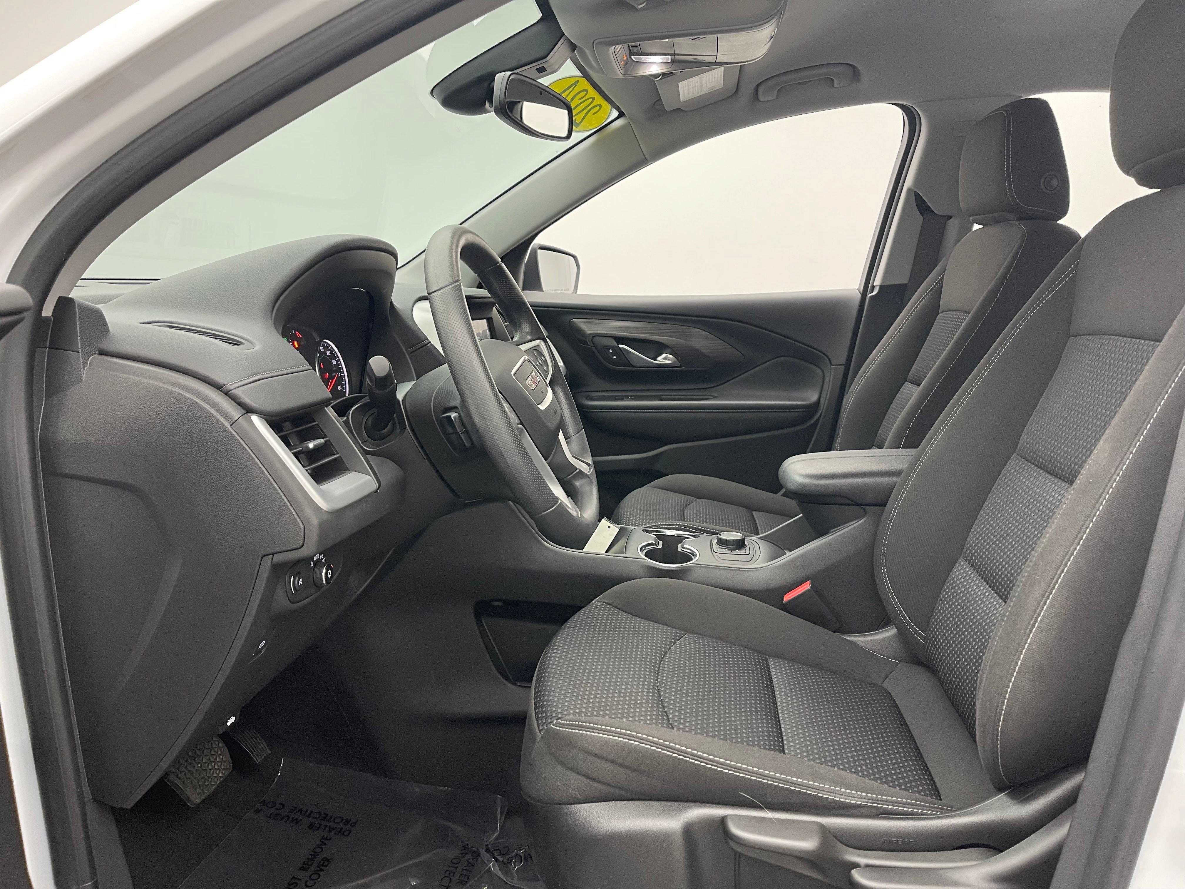 Used 2024 GMC Terrain SLE FWD image 14