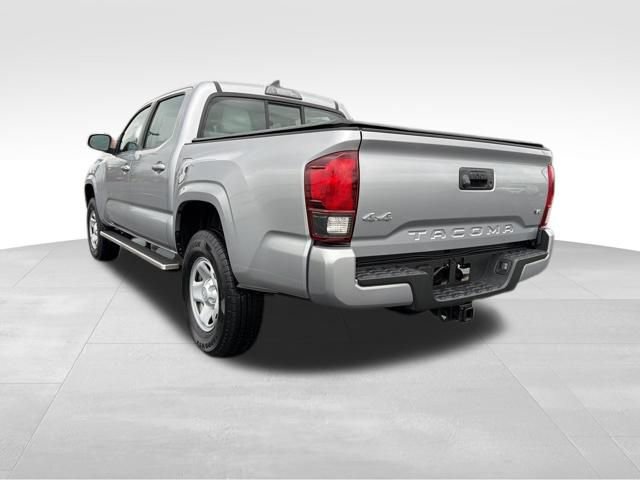 Used 2018 Toyota Tacoma SR w/ SR Convenience Package image 6