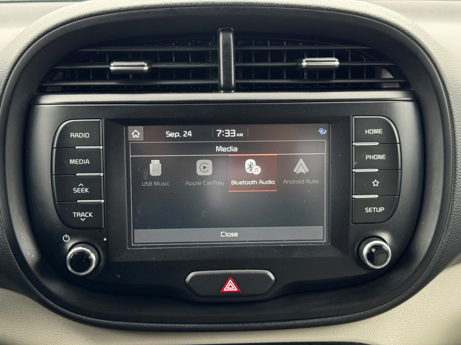 Used 2020 Kia Soul LX FWD image 22