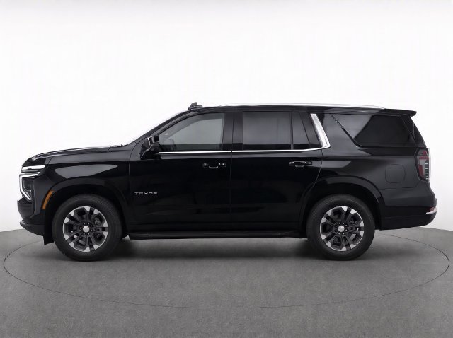 Used 2025 Chevrolet Tahoe LS RWD image 6