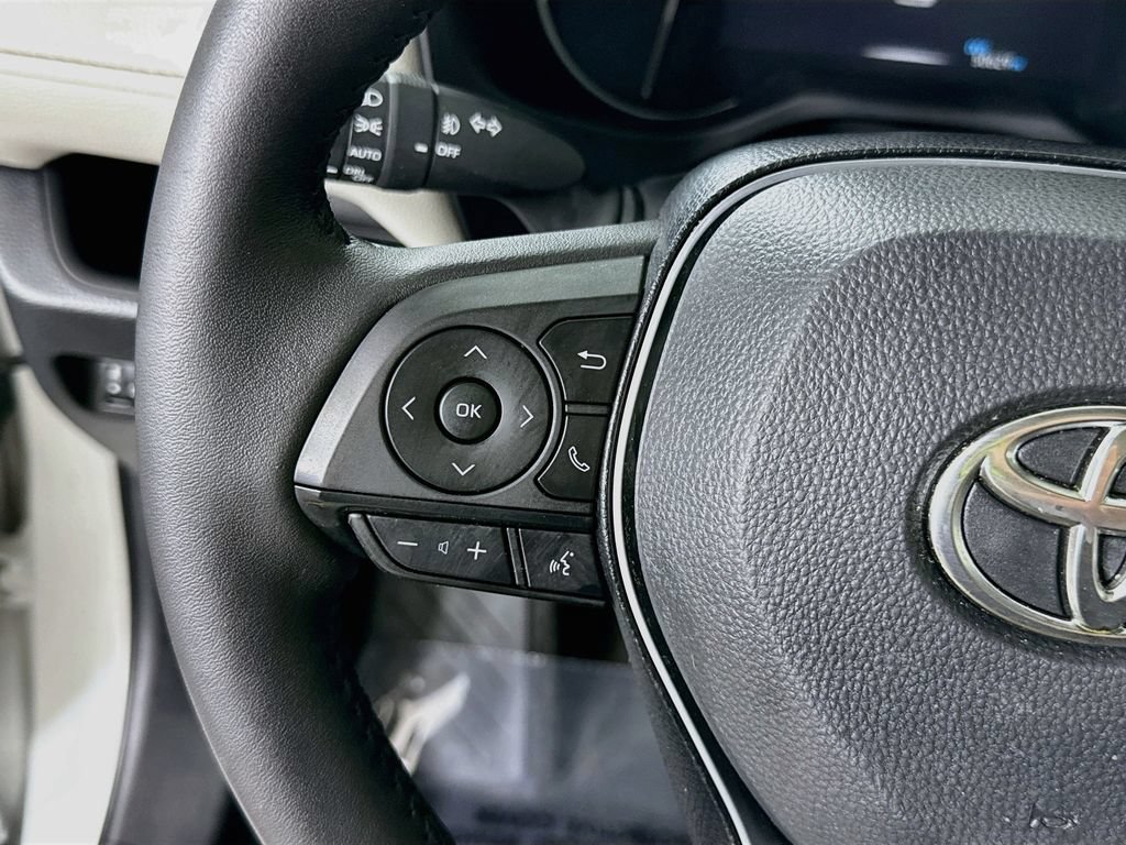 Certified 2023 Toyota RAV4 XLE Premium AWD/4WD image 22