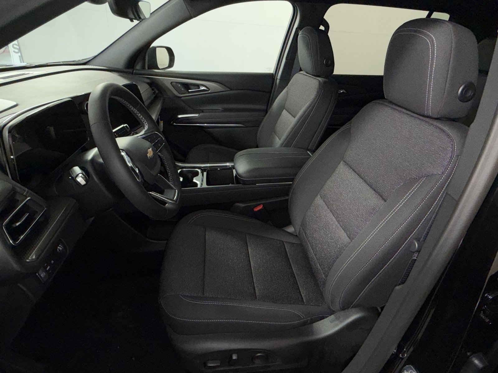 New 2026 Chevrolet Traverse LT w/ Driver Confidence Package FWD image 13