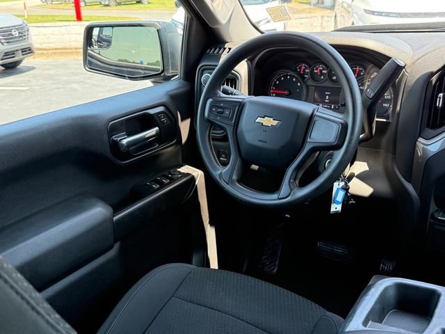 Used 2020 Chevrolet Silverado 1500 Custom w/ Custom Value Package AWD/4WD image 10