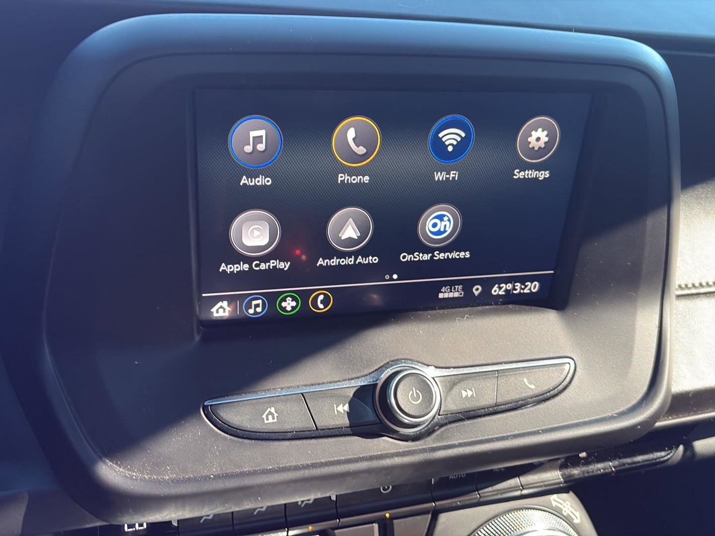 Used 2020 Chevrolet Camaro LT image 19