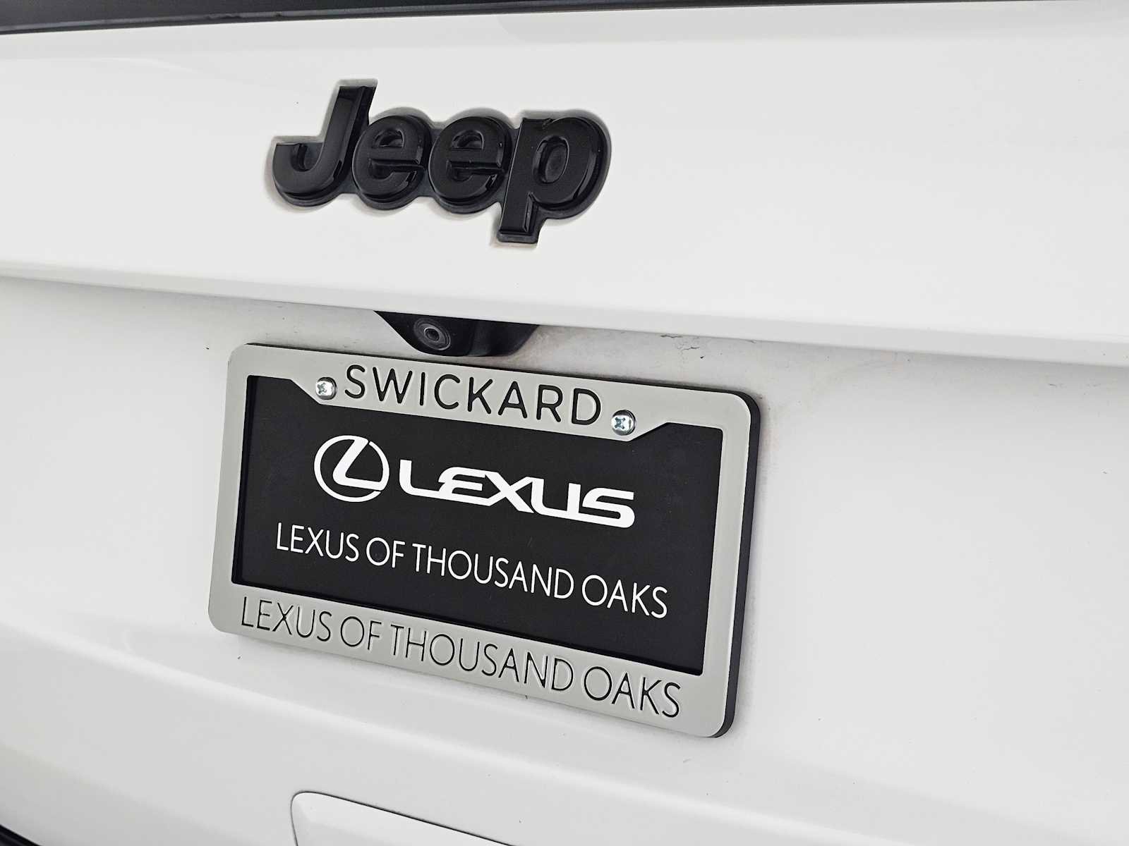 Used 2018 Jeep Grand Cherokee Altitude image 13