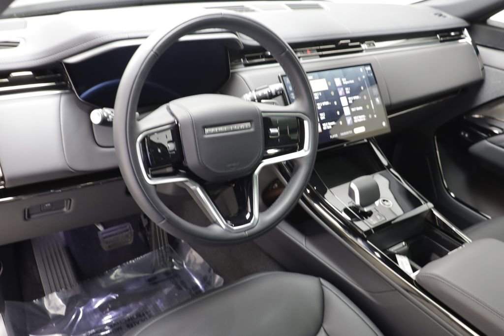 Certified 2025 Land Rover Range Rover Sport SE AWD/4WD image 6