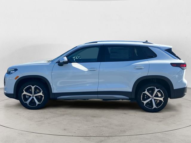 New 2025 Volkswagen Tiguan SE image 3