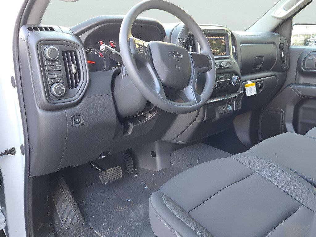 New 2026 Chevrolet Silverado 1500 Custom Trail Boss w/ LPO, Dark Essentials Package AWD/4WD image 26