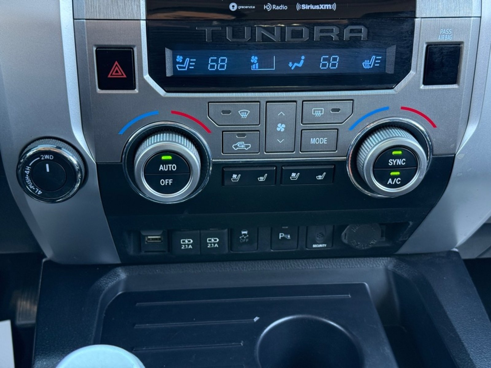 Used 2021 Toyota Tundra Platinum image 27