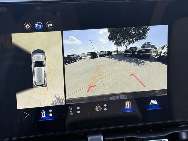 New 2026 Chevrolet Equinox ACTIV w/ Convenience Package III image 17