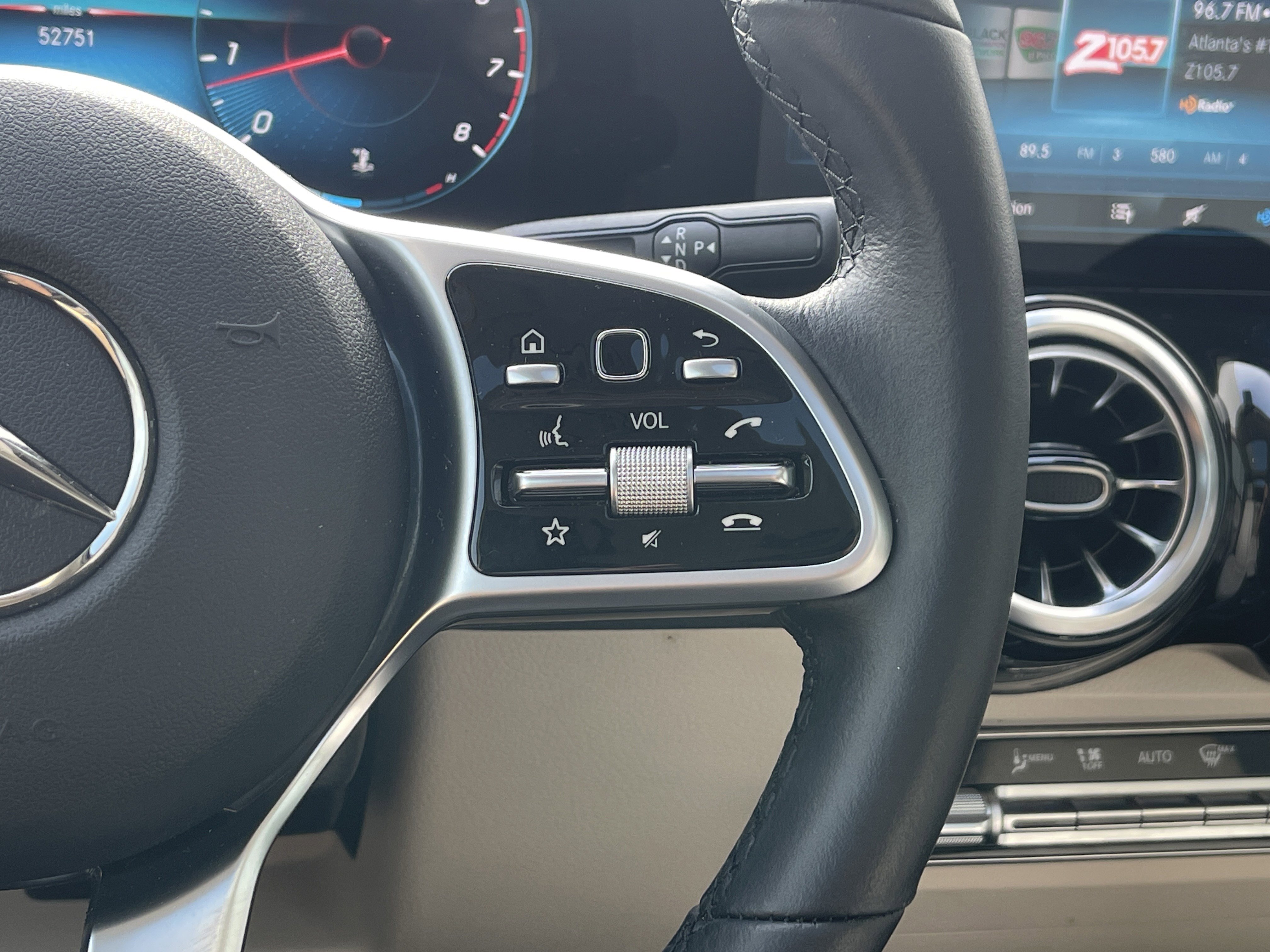 Used 2022 Mercedes-Benz GLB 250 image 19