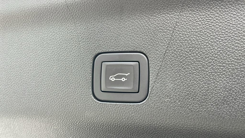 Used 2024 Chevrolet Tahoe RST w/ Luxury Package image 27