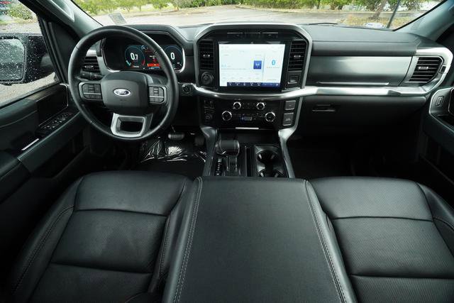 Used 2022 Ford F150 Lariat w/ Trailer Tow Package image 16