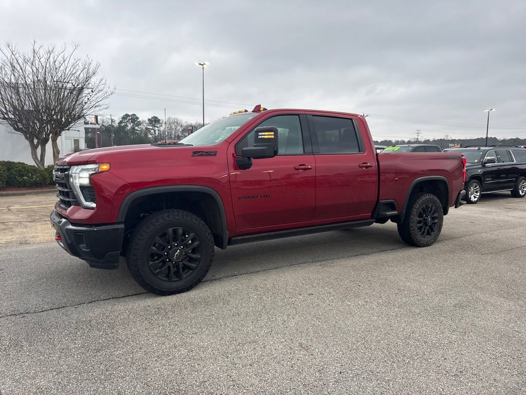 Used 2025 Chevrolet Silverado 2500 LTZ w/ LTZ Plus Package image 2