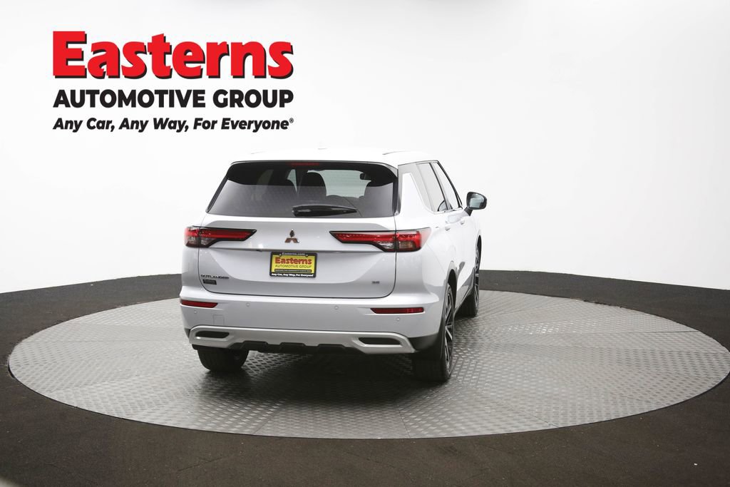 Used 2024 Mitsubishi Outlander SE image 38