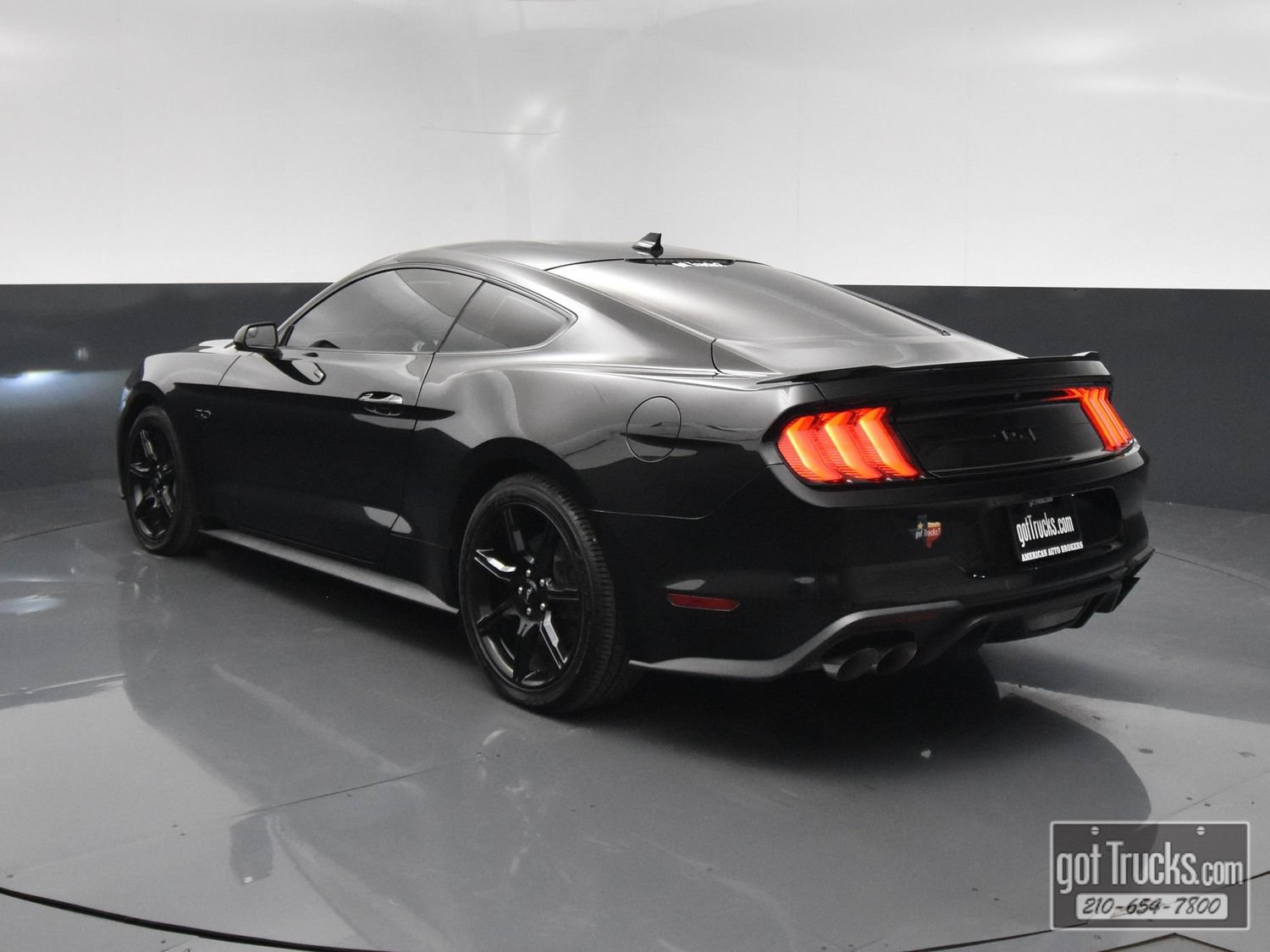 Used 2020 Ford Mustang GT w/ Equipment Group 301A RWD image 5