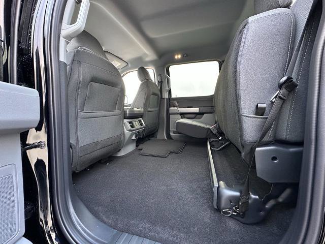 New 2025 Ford F150 Lightning XLT image 31