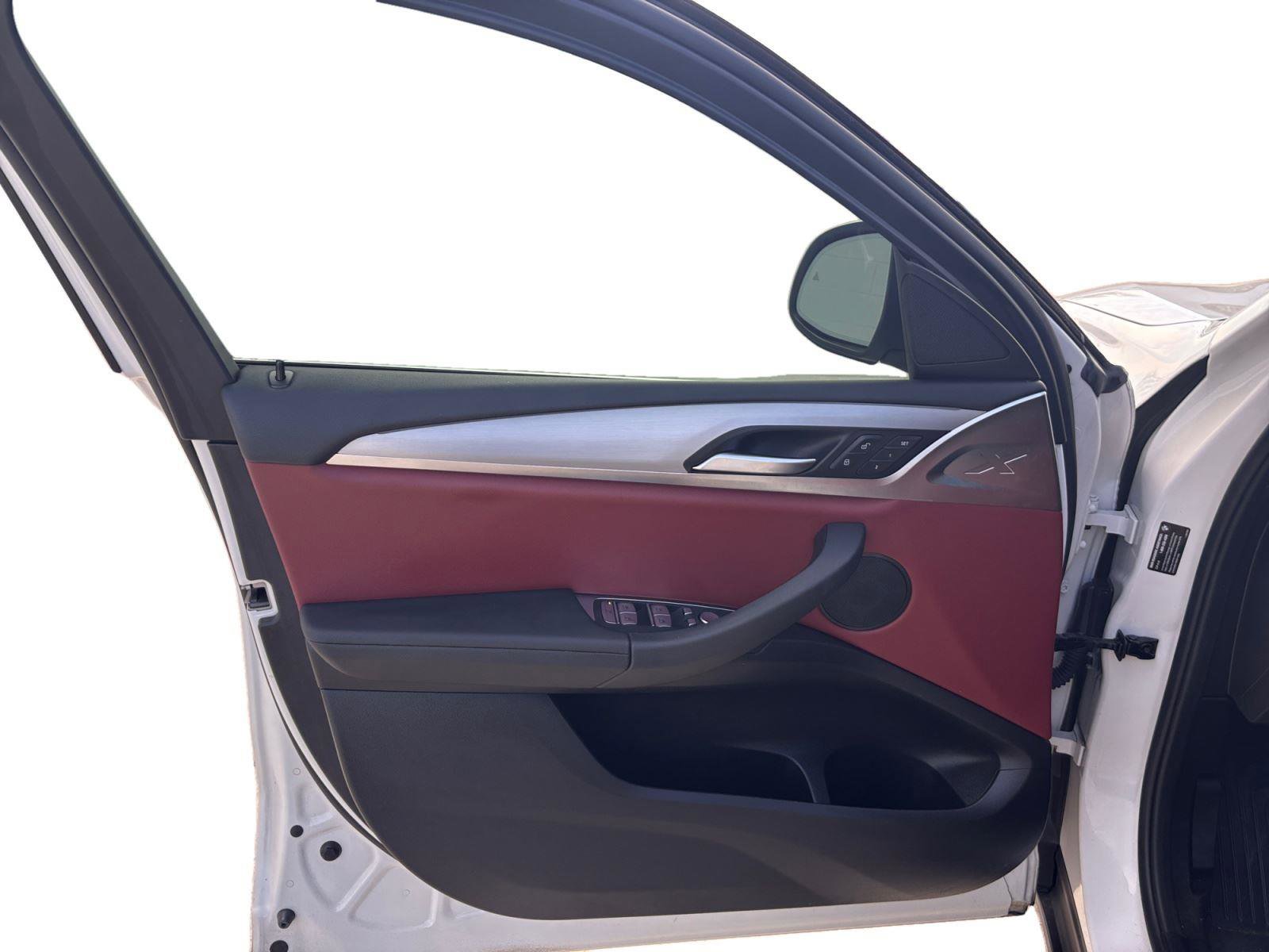 Used 2022 BMW X4 xDrive30i w/ Convenience Package image 19