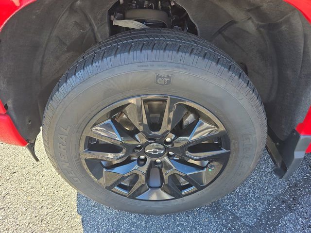 Used 2022 Chevrolet Silverado 1500 Custom image 9