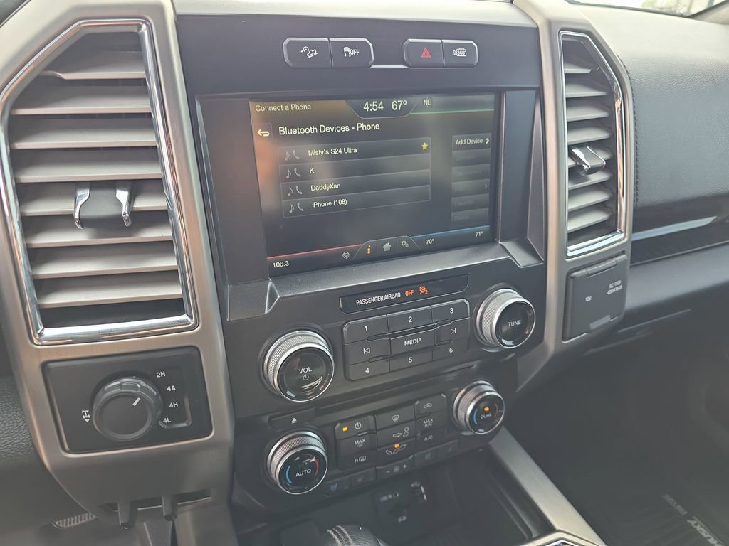 Used 2015 Ford F150 Platinum w/ Equipment Group 701A Luxury image 21