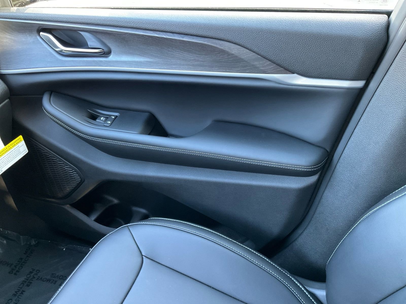 New 2025 Jeep Grand Cherokee L Limited w/ Trailer Tow Package image 16