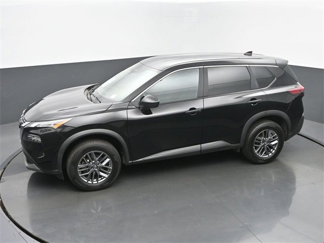 Used 2023 Nissan Rogue S image 39