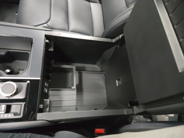 New 2026 Toyota Sequoia Platinum AWD/4WD image 34