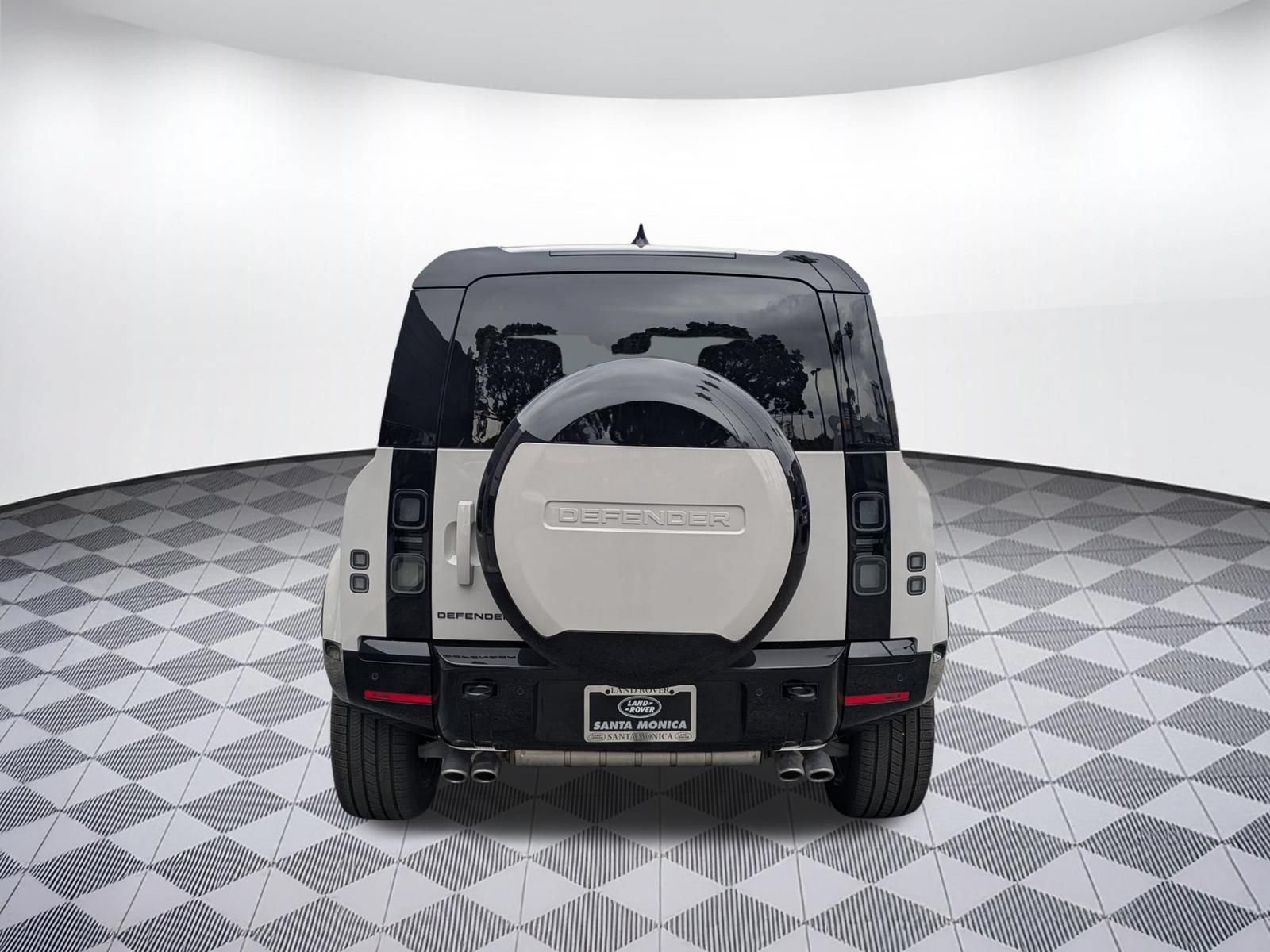 New 2026 Land Rover Defender 110 X-Dynamic SE AWD/4WD image 6