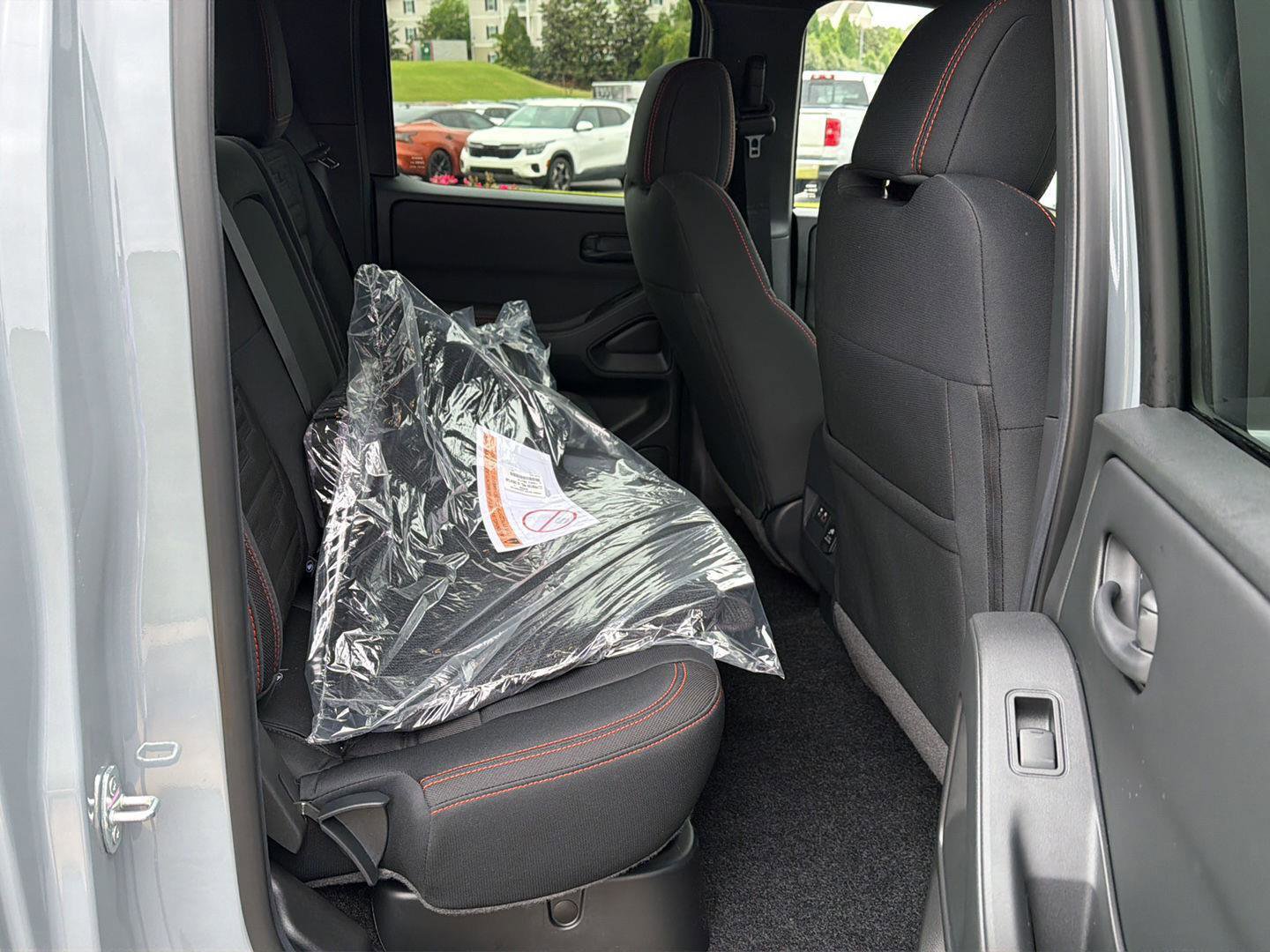 New 2026 Nissan Frontier PRO-4X w/ Pro-4x Convenience Package AWD/4WD image 12